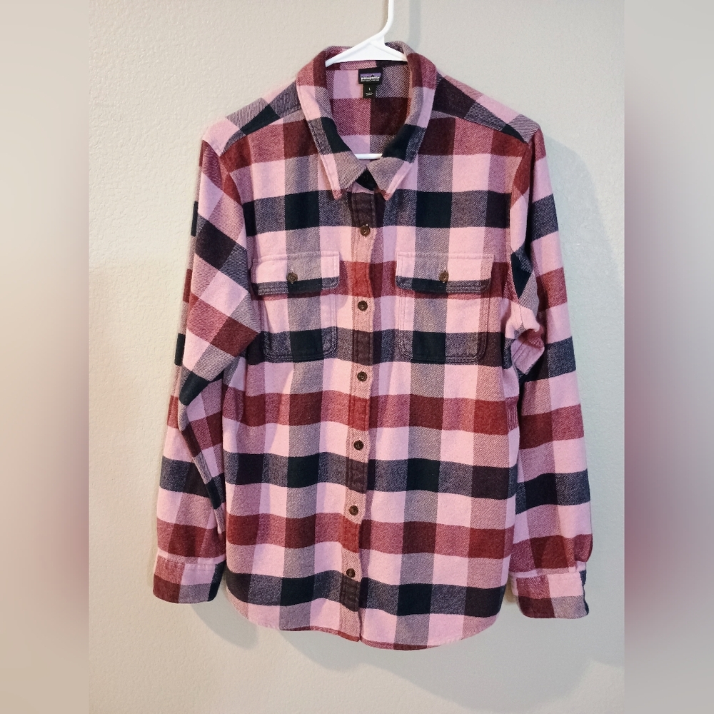 Patagonia Women's Pink Mauve Plaid Flannel Long Sleeve Shirt Organic Cotton L